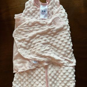 HALO Sleepsack Plush Dot Swaddle, 3-Way Adjustable, TOG 3.0, Pink, 0-3 Months